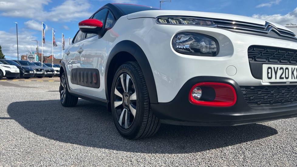 Citroen C3 1.2 PureTech 83 Flair Plus 5dr Petrol Hatchback - Image 32