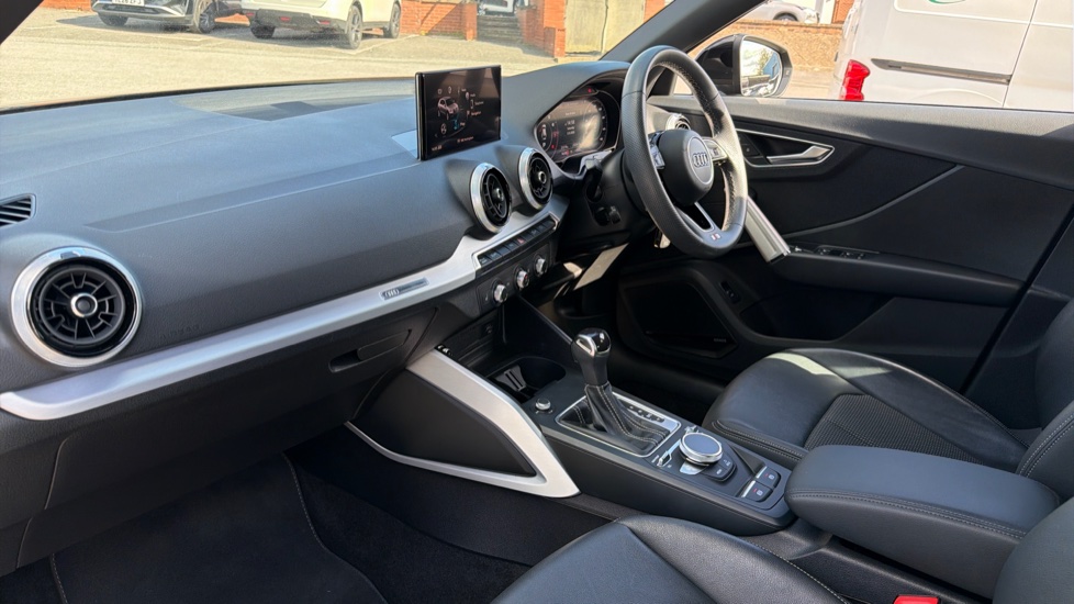 Audi Q2 35 TFSI S Line 5dr S Tronic Petrol Estate - Image 9
