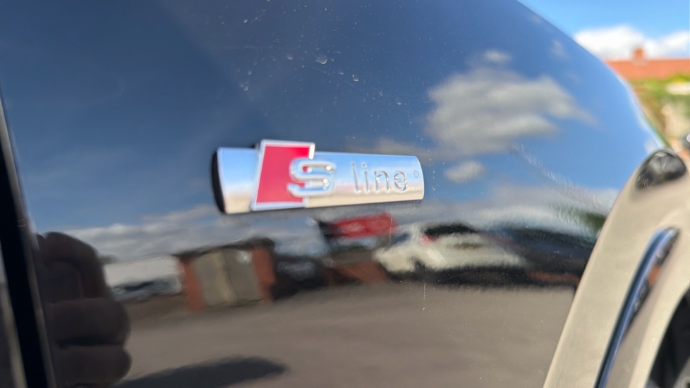 Audi Q2 35 TFSI S Line 5dr S Tronic Petrol Estate - Image 21