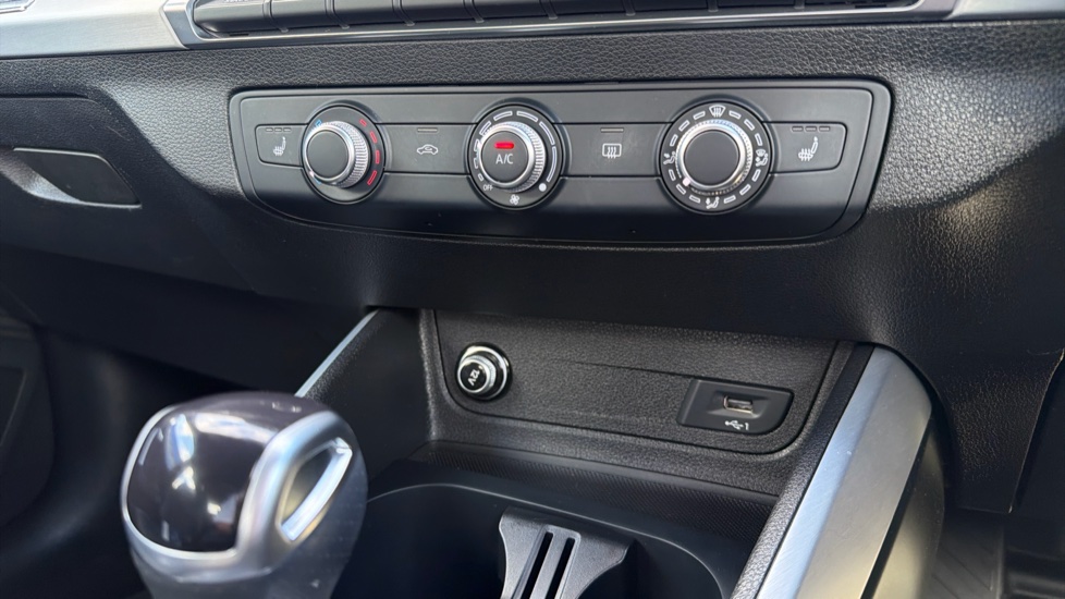 Audi Q2 35 TFSI S Line 5dr S Tronic Petrol Estate - Image 32