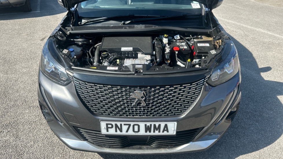 Peugeot 2008 1.2 PureTech Allure Premium 5dr Petrol Estate - Image 8