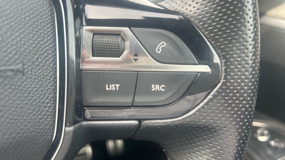 Peugeot 5008 1.5 BlueHDi GT 5dr EAT8 Diesel Estate - Image 31
