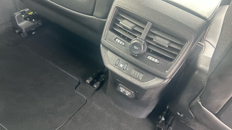 Peugeot 5008 1.5 BlueHDi GT 5dr EAT8 Diesel Estate - Image 34