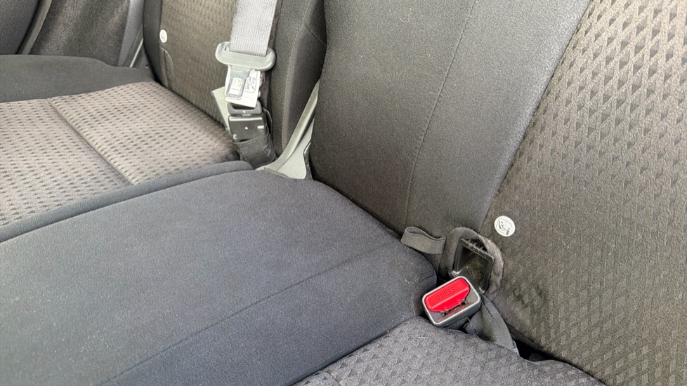 Honda Jazz 1.3 i-VTEC EX Navi 5dr Petrol Hatchback - Image 17