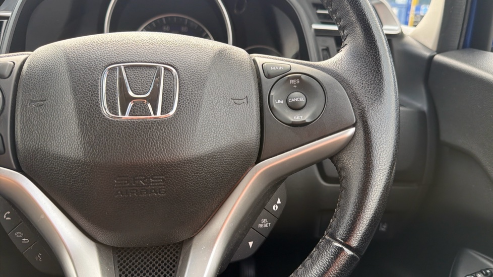 Honda Jazz 1.3 i-VTEC EX Navi 5dr Petrol Hatchback - Image 27