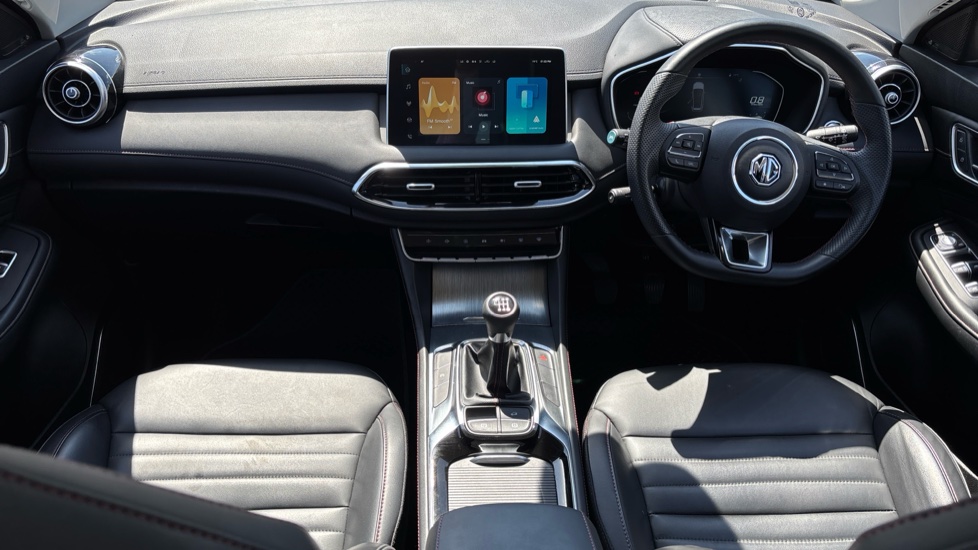 MG HS 1.5 T-GDI Trophy 5dr Petrol Hatchback - Image 10