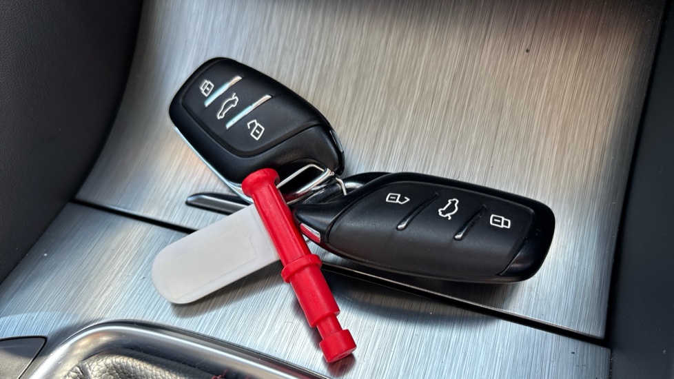MG HS 1.5 T-GDI Trophy 5dr Petrol Hatchback - Image 20
