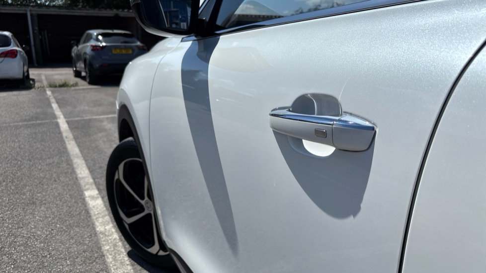 MG HS 1.5 T-GDI Trophy 5dr Petrol Hatchback - Image 24