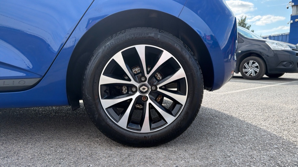 Renault Clio 1.0 TCe 90 Iconic 5dr Petrol Hatchback - Image 7
