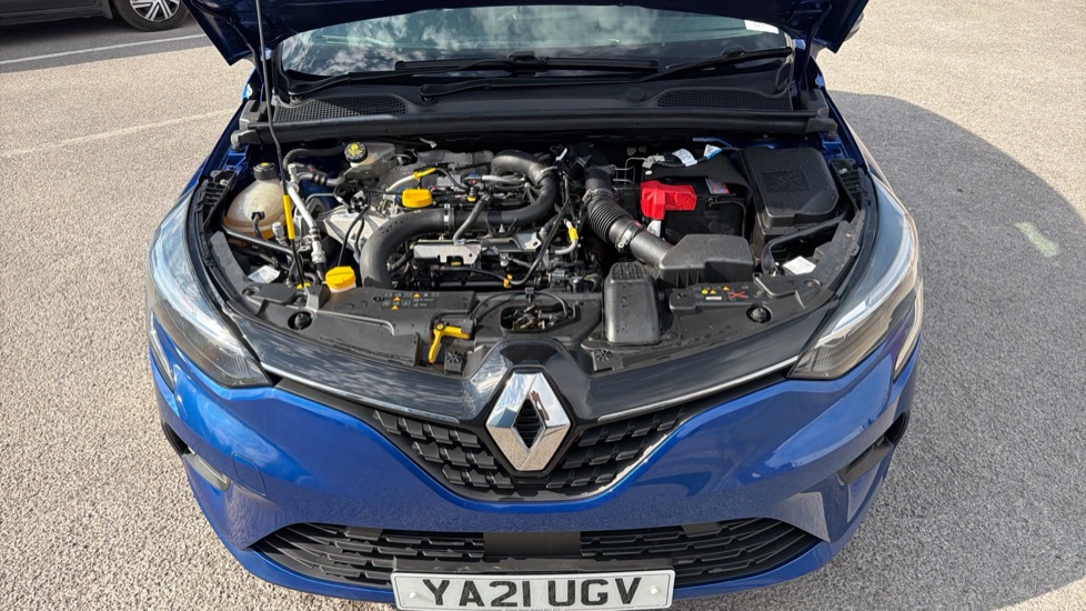 Renault Clio 1.0 TCe 90 Iconic 5dr Petrol Hatchback - Image 8