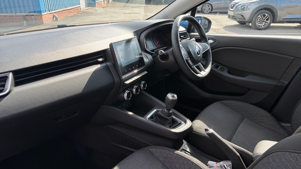 Renault Clio 1.0 TCe 90 Iconic 5dr Petrol Hatchback - Image 9