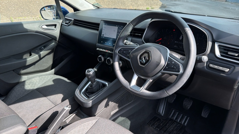 Renault Clio 1.0 TCe 90 Iconic 5dr Petrol Hatchback - Image 11