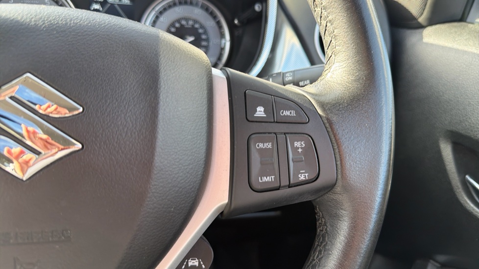 Suzuki Vitara 1.4 Boosterjet 48V Hybrid SZ5 ALLGRIP 5dr Petrol Estate - Image 25