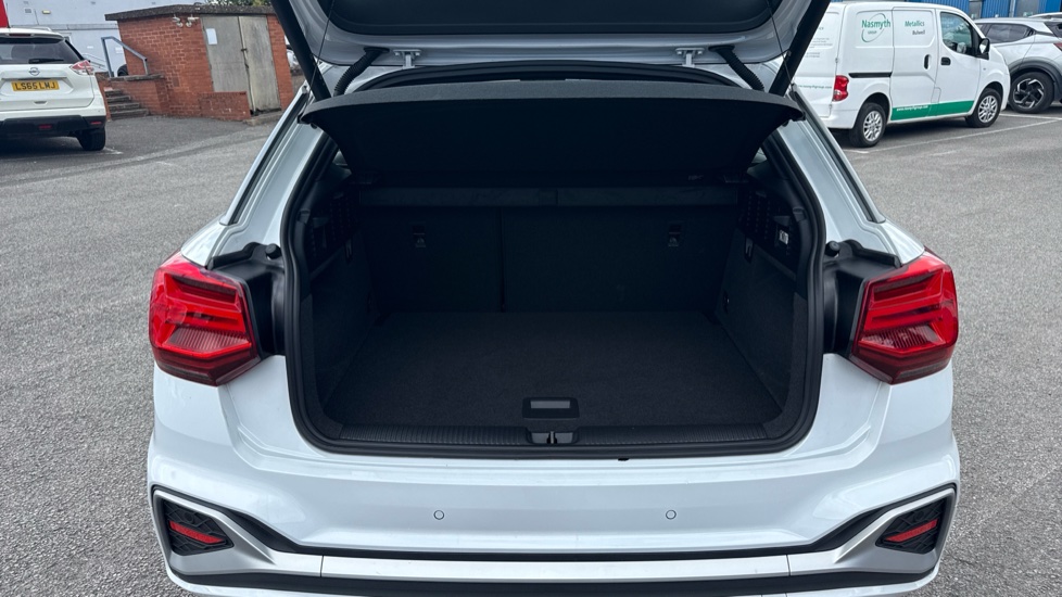 Audi Q2 35 TFSI S Line 5dr S Tronic Petrol Estate - Image 4