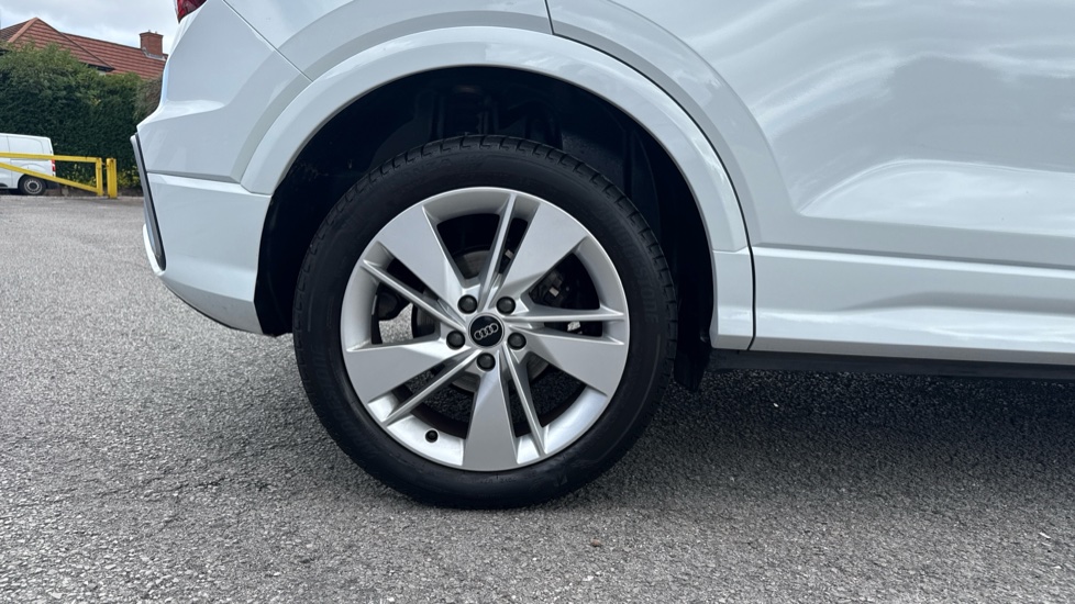 Audi Q2 35 TFSI S Line 5dr S Tronic Petrol Estate - Image 7