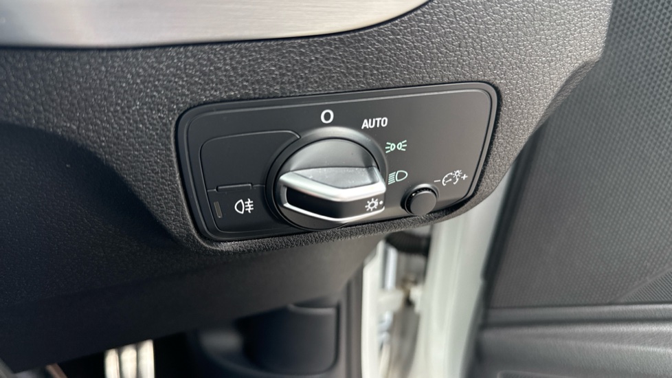 Audi Q2 35 TFSI S Line 5dr S Tronic Petrol Estate - Image 30