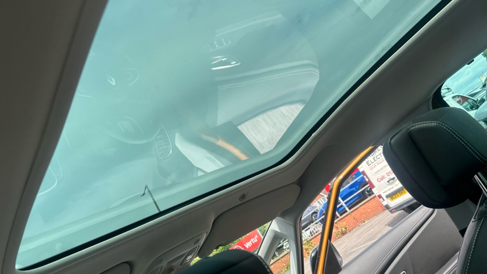 Renault Scenic 1.6 dCi Dynamique S Nav 5dr Diesel Estate - Image 22