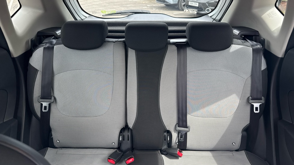 Renault Captur 1.5 dCi 90 Dynamique S Nav 5dr Auto Diesel Hatchback - Image 15