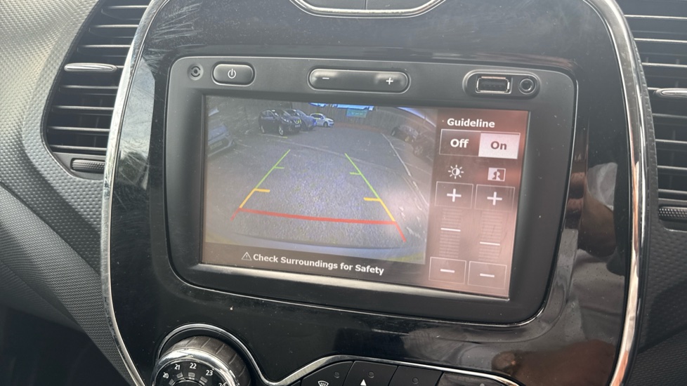 Renault Captur 1.5 dCi 90 Dynamique S Nav 5dr Auto Diesel Hatchback - Image 24