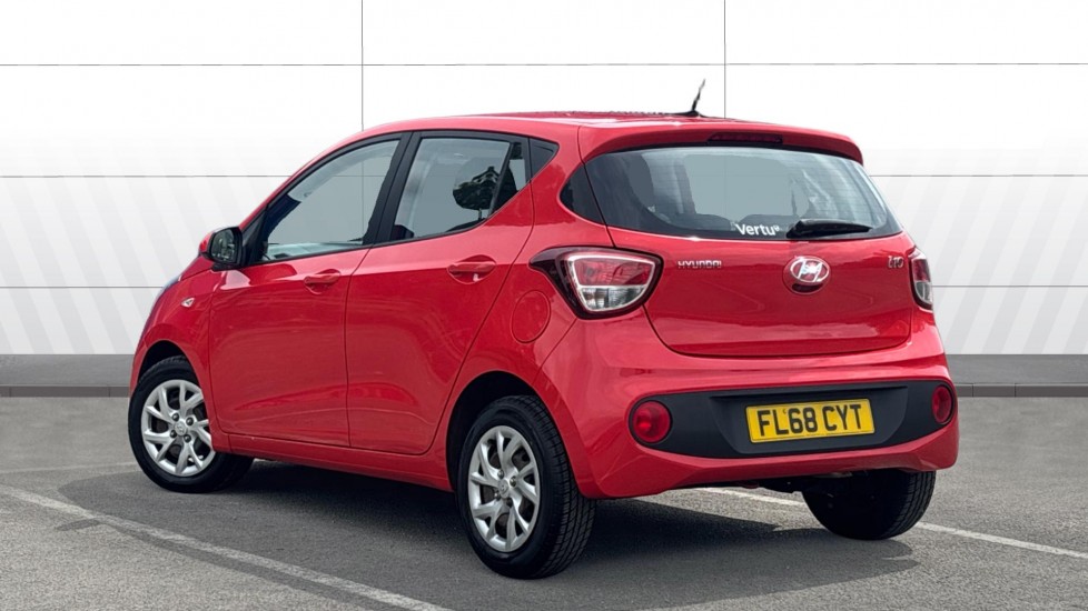 Hyundai i10 1.0 SE 5dr Petrol Hatchback - Image 2
