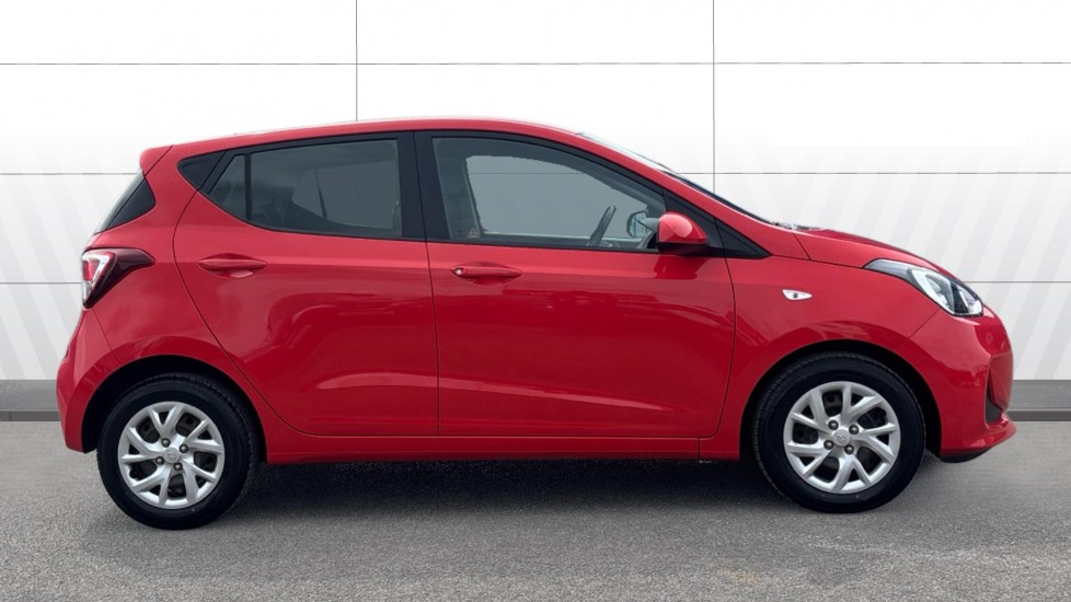 Hyundai i10 1.0 SE 5dr Petrol Hatchback - Image 5