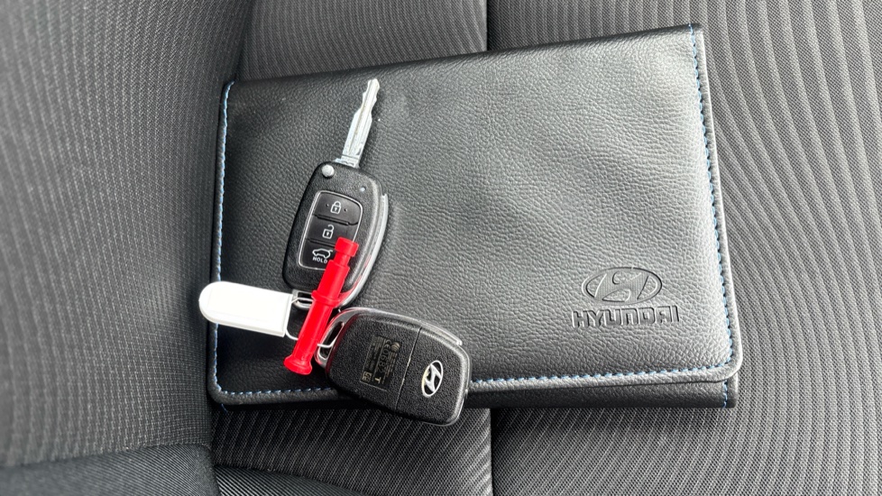 Hyundai i10 1.0 SE 5dr Petrol Hatchback - Image 20