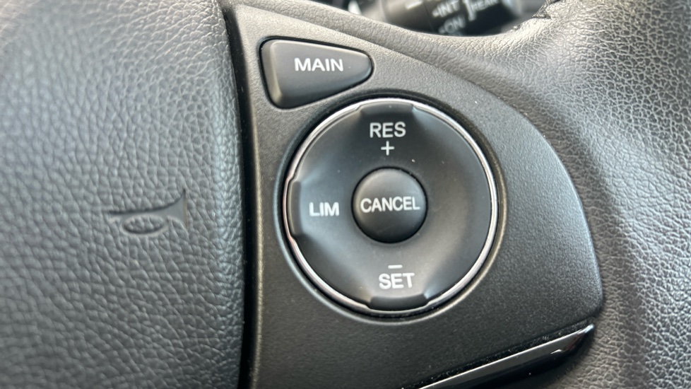 Honda HR-V 1.5 i-VTEC SE 5dr Petrol Hatchback - Image 22