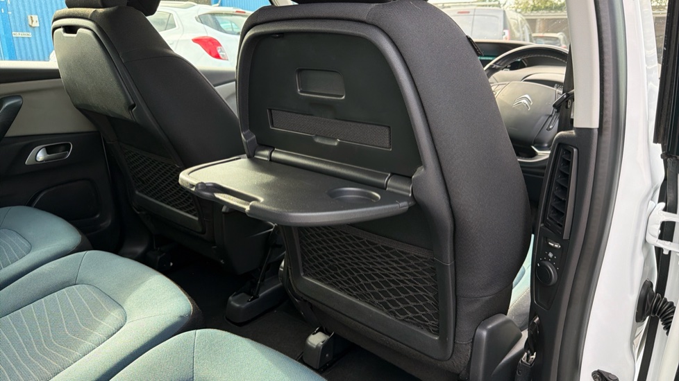 Citroen C4 Picasso 1.6 BlueHDi Feel 5dr EAT6 Diesel Estate - Image 36