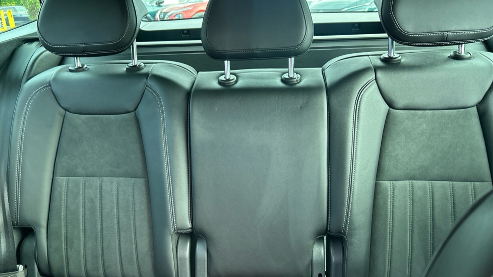 Skoda Karoq 1.5 TSI SE L 5dr Petrol Estate - Image 15