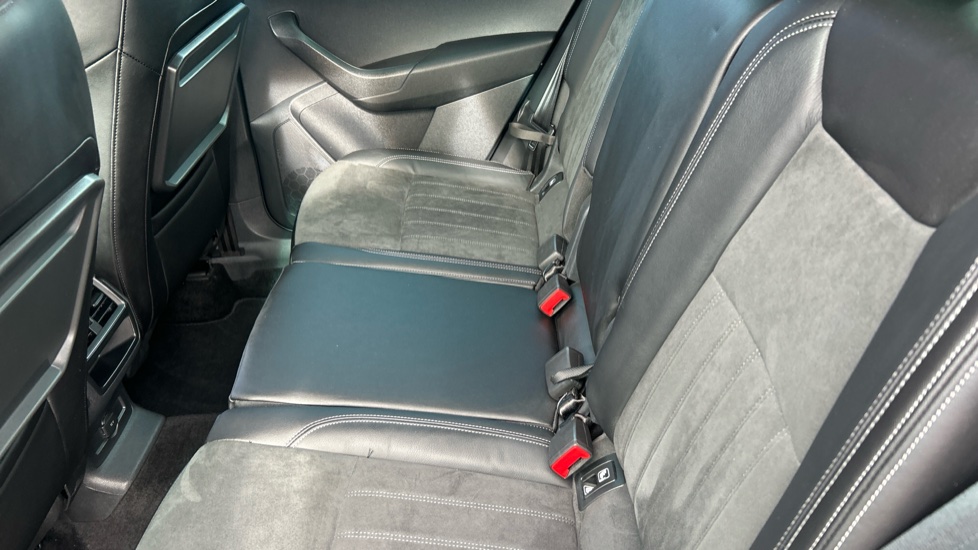 Skoda Karoq 1.5 TSI SE L 5dr Petrol Estate - Image 16