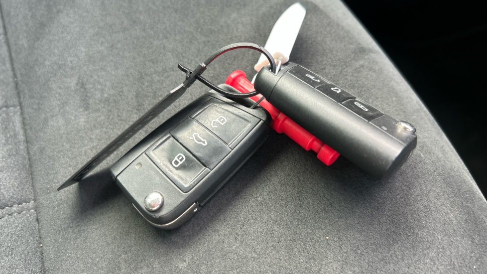 Skoda Karoq 1.5 TSI SE L 5dr Petrol Estate - Image 20