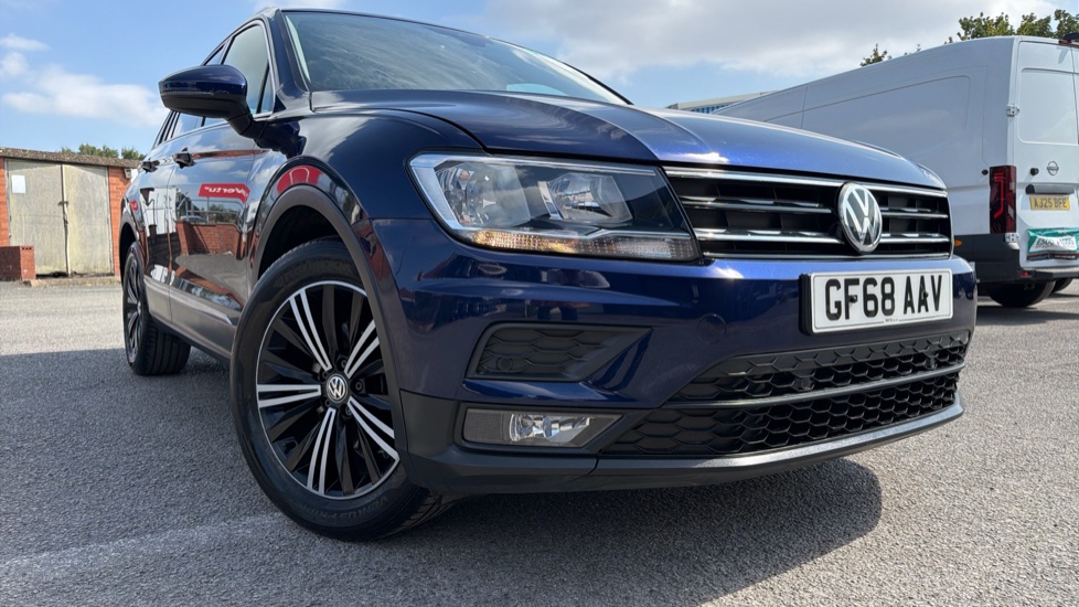 Volkswagen Tiguan 1.4 TSi 125 SE Nav 5dr Petrol Estate - Image 24