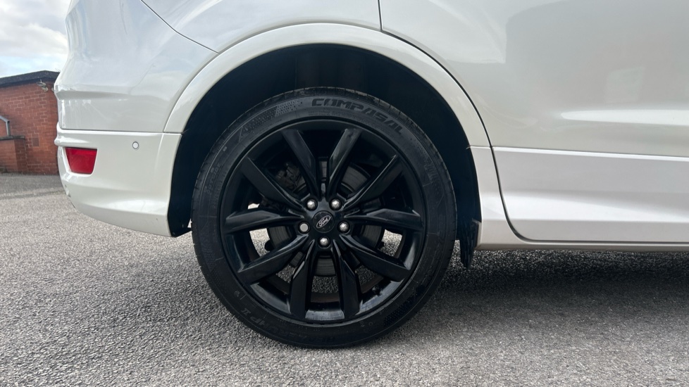 Ford Kuga 1.5 TDCi ST-Line 5dr 2WD Diesel Estate - Image 7