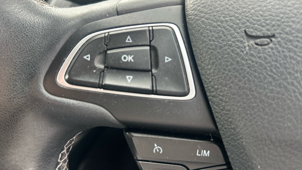 Ford Kuga 1.5 TDCi ST-Line 5dr 2WD Diesel Estate - Image 29
