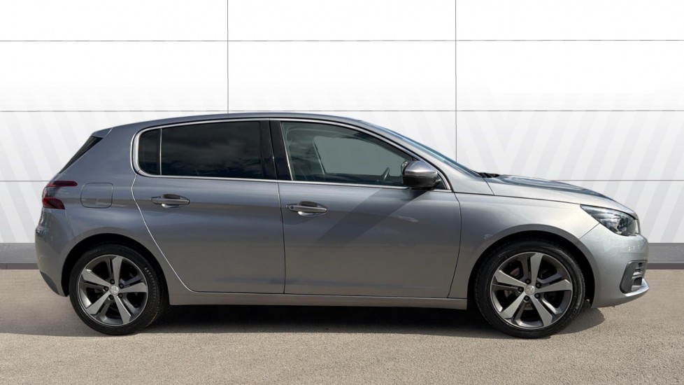 Peugeot 308 1.2 PureTech 130 Allure 5dr Petrol Hatchback - Image 5