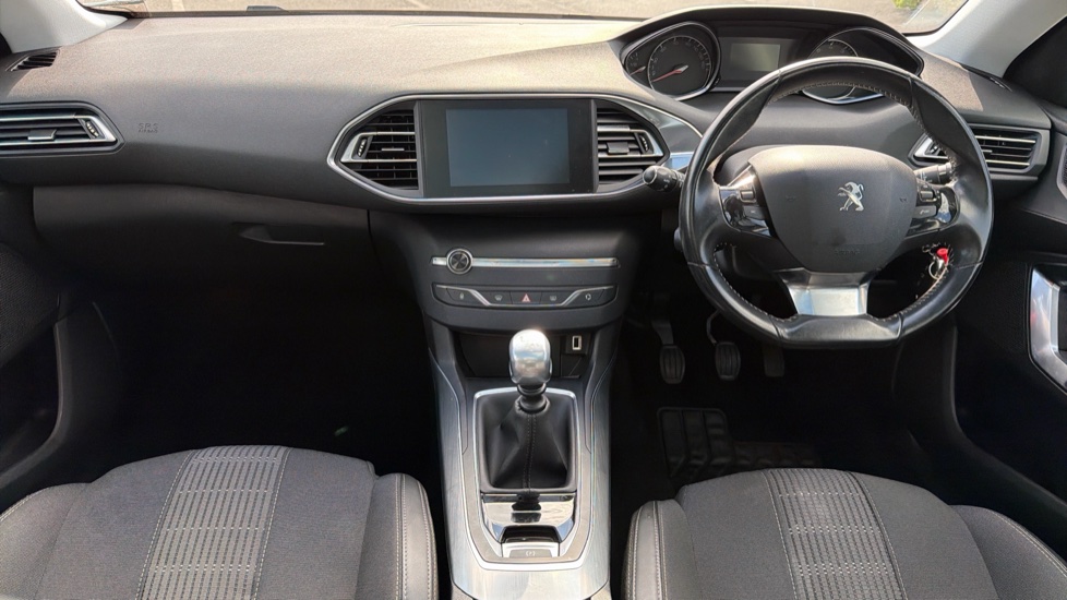Peugeot 308 1.2 PureTech 130 Allure 5dr Petrol Hatchback - Image 10