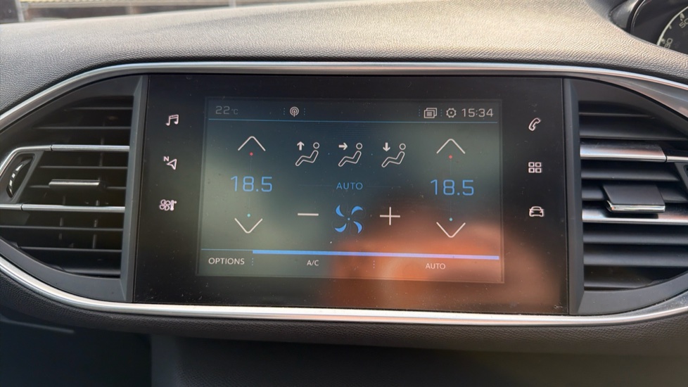 Peugeot 308 1.2 PureTech 130 Allure 5dr Petrol Hatchback - Image 26