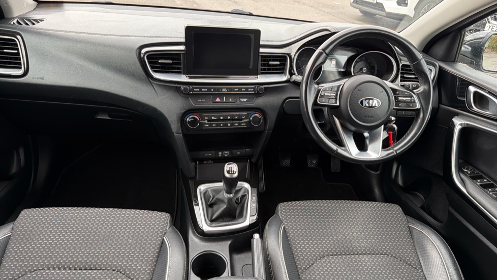 Kia Ceed 1.6 CRDi ISG 3 5dr Diesel Hatchback - Image 10