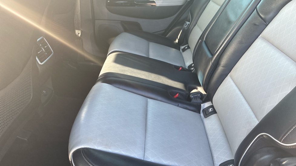 Kia Sportage 1.6T GDi GT-Line 5dr Petrol Estate - Image 16