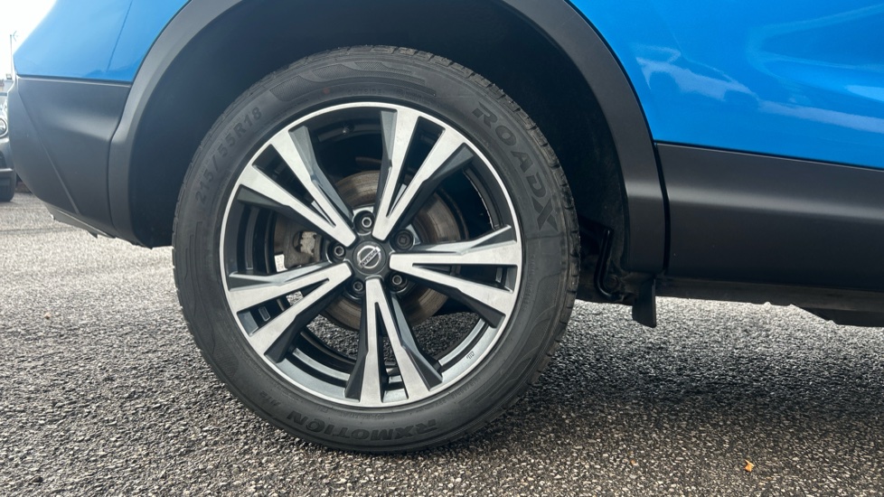 Nissan Qashqai 1.5 dCi N-Connecta 5dr Diesel Hatchback - Image 7