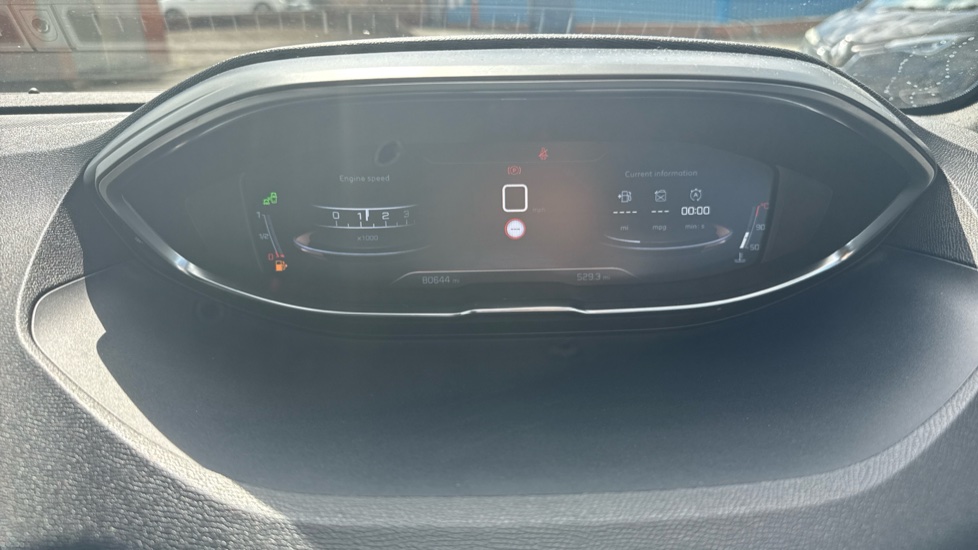 Peugeot 3008 1.2 PureTech GT Line 5dr Petrol Estate - Image 18
