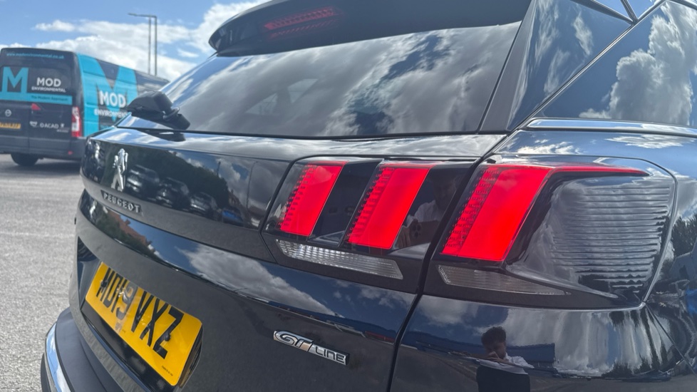 Peugeot 3008 1.2 PureTech GT Line 5dr Petrol Estate - Image 25