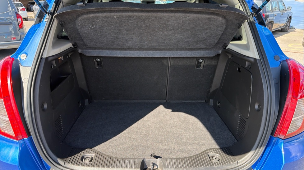 Vauxhall Mokka 1.6i SE 5dr Petrol Hatchback - Image 4