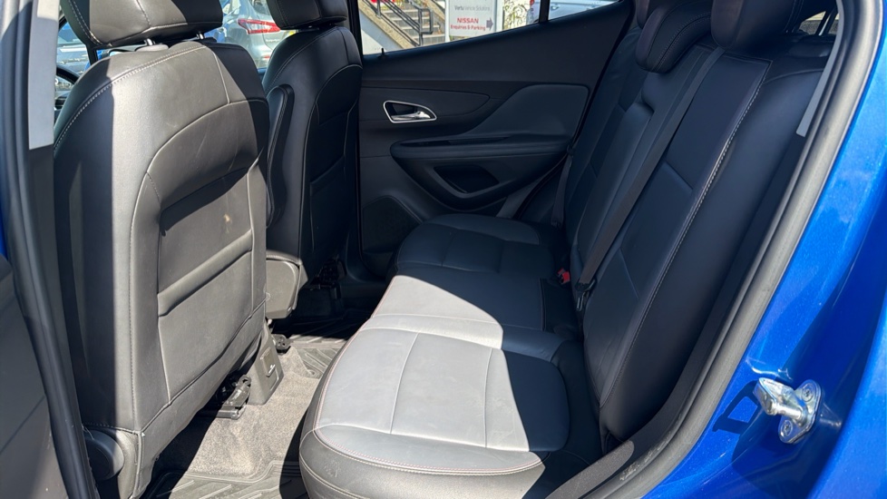 Vauxhall Mokka 1.6i SE 5dr Petrol Hatchback - Image 16