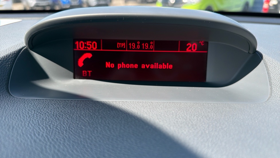 Vauxhall Mokka 1.6i SE 5dr Petrol Hatchback - Image 32