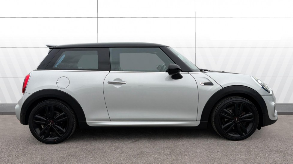 MINI Hatchback 1.5 Cooper Sport II 3dr Petrol Hatchback - Image 5