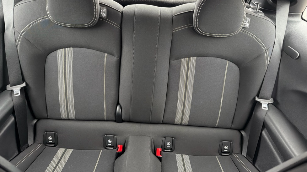 MINI Hatchback 1.5 Cooper Sport II 3dr Petrol Hatchback - Image 15