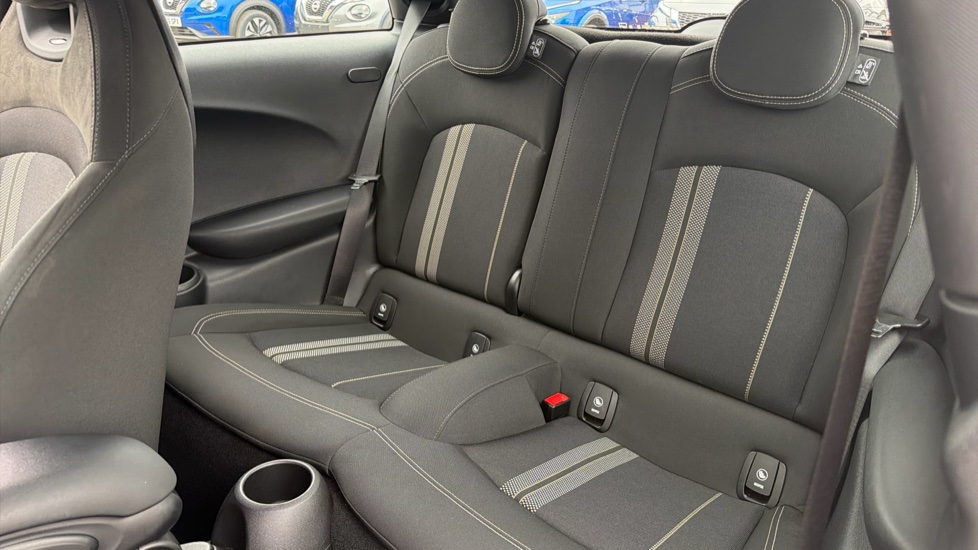 MINI Hatchback 1.5 Cooper Sport II 3dr Petrol Hatchback - Image 16