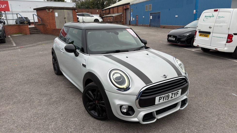 MINI Hatchback 1.5 Cooper Sport II 3dr Petrol Hatchback - Image 23