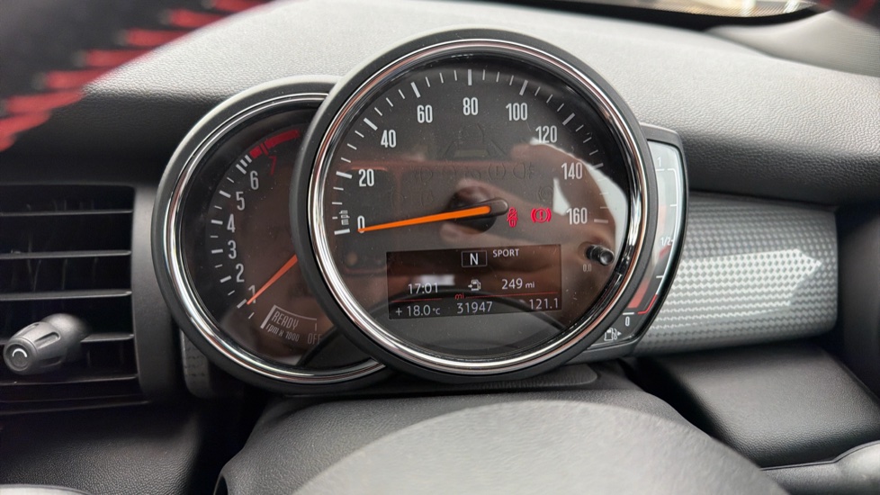 MINI Hatchback 1.5 Cooper Sport II 3dr Petrol Hatchback - Image 34